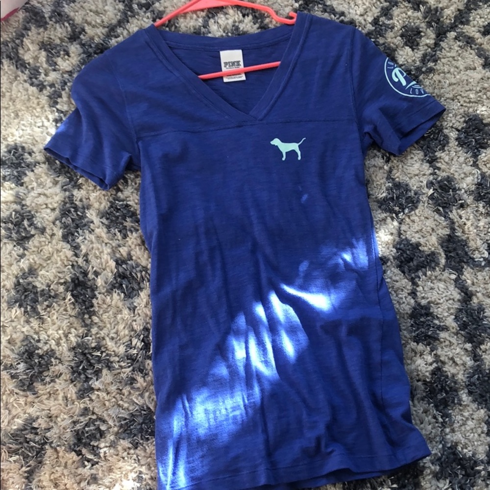 PINK/Vs blue shirt size xs